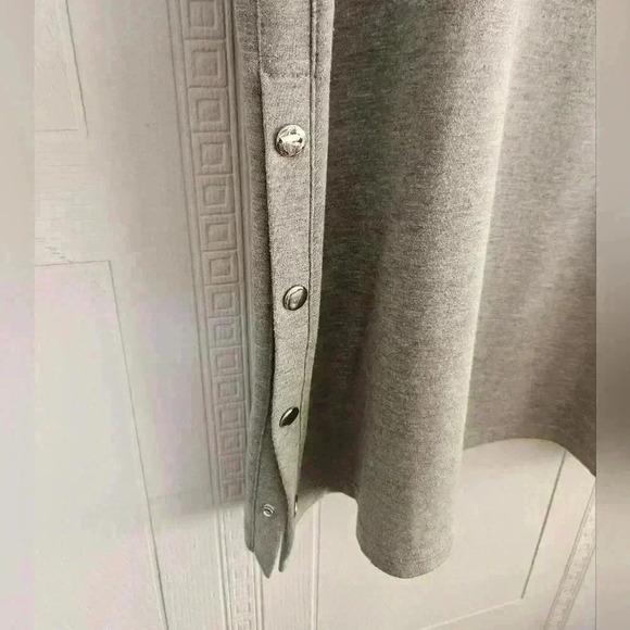Ideology Gray Long Sleeve Round Neck Side Snap Long Tunic Plus 1X EUC - Picture 6 of 14